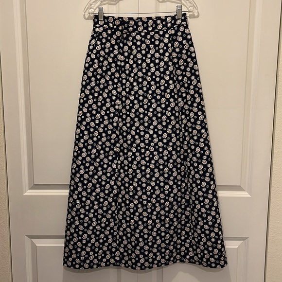 Givenchy Vintage Maxi Skirt in Navy and White Paisley Print - Picture 5 of 9